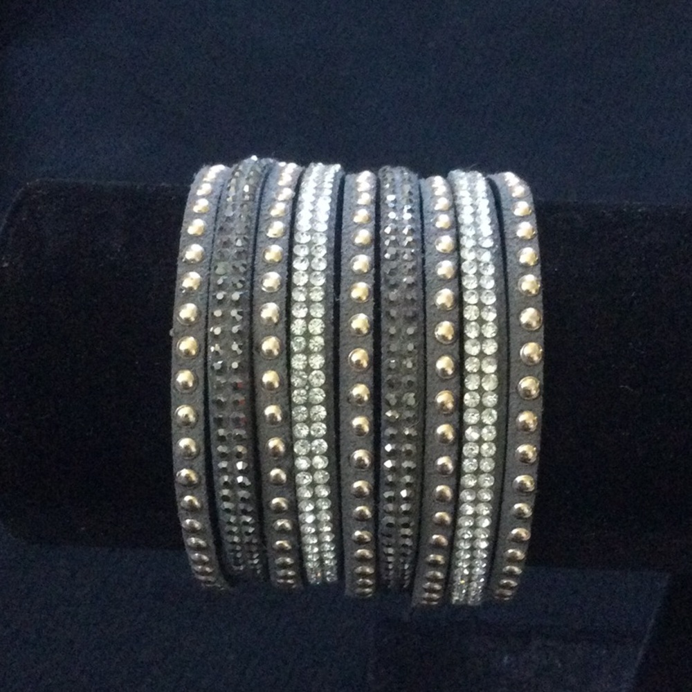 Adjustable bracelet/cuff in gray.